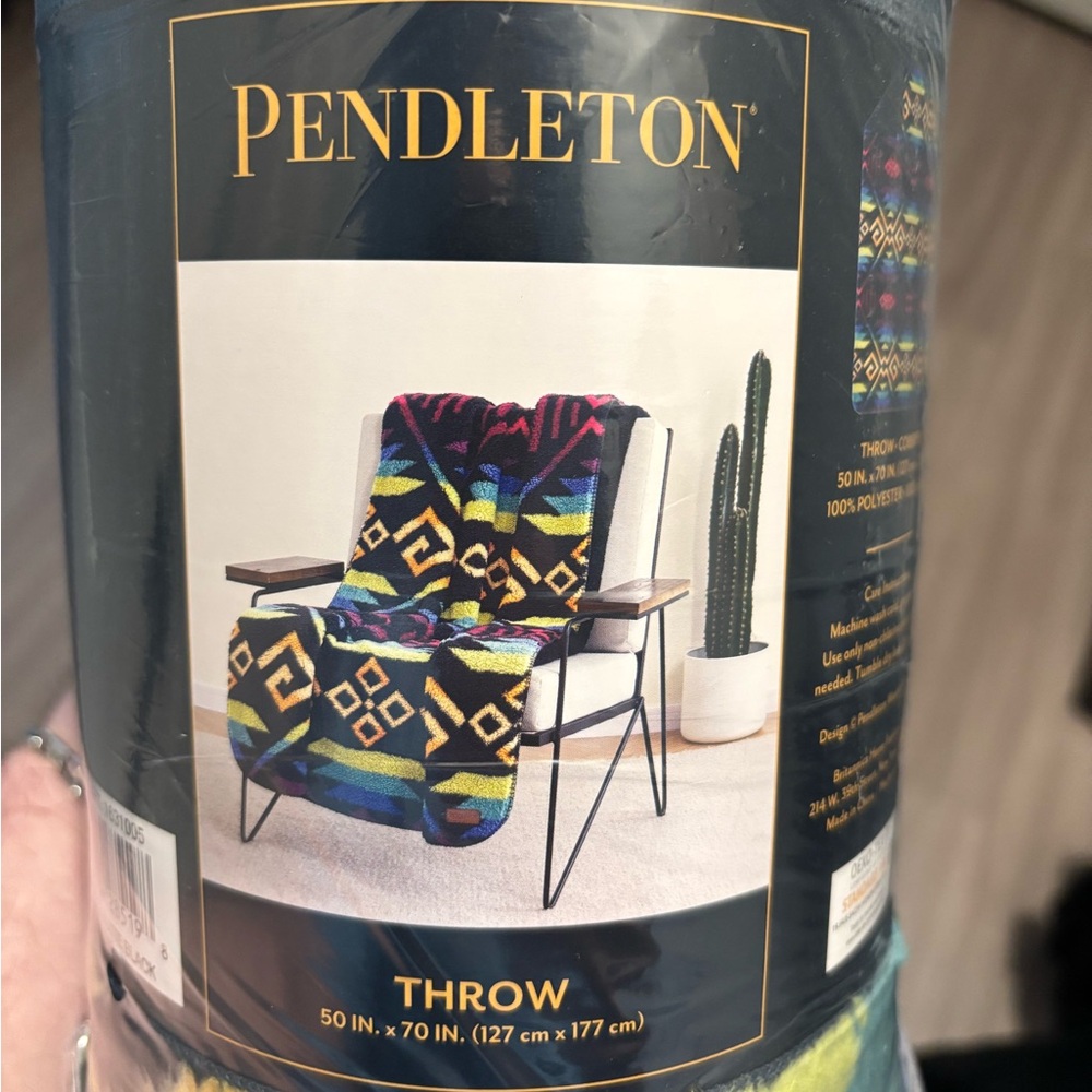 Pendleton Throw Blanket - Coyote Butte Black